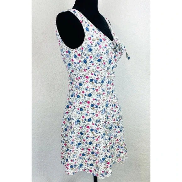 (VTG) BYER TOO! CALIFORNIA • 90s Floral Front-Tie Sleeveless Mini Dress, XS/S - Picture 6 of 15